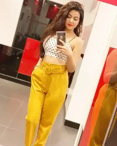 Dhanora Escort